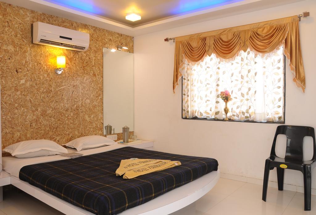 Hotel Vyankatesh & Pure Veg Restaurant Mahābaleshwar Kamer foto
