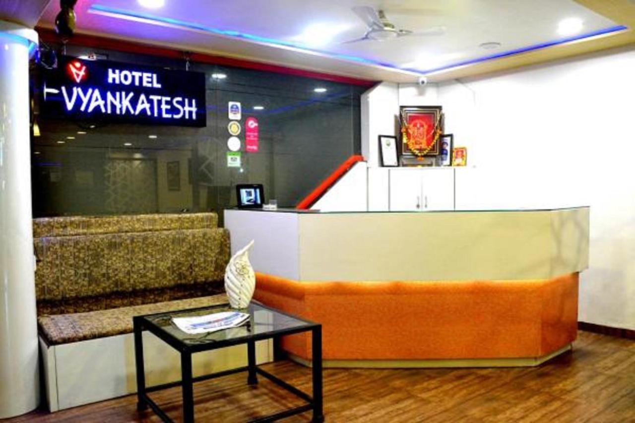 Hotel Vyankatesh & Pure Veg Restaurant Mahābaleshwar Buitenkant foto
